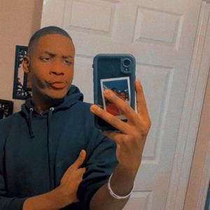 Meet your Posher, Deshawn